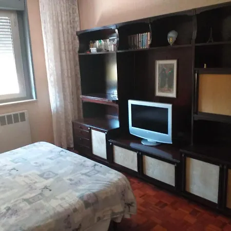 Ozzano Centro Apartment *